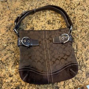 Signature coach shoulder bag